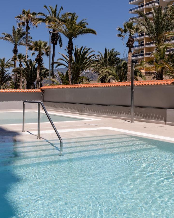 Palmeras Playa Studio: Pools, Beach, Sun & Shore Puerto de la Cruz  Exteriör bild